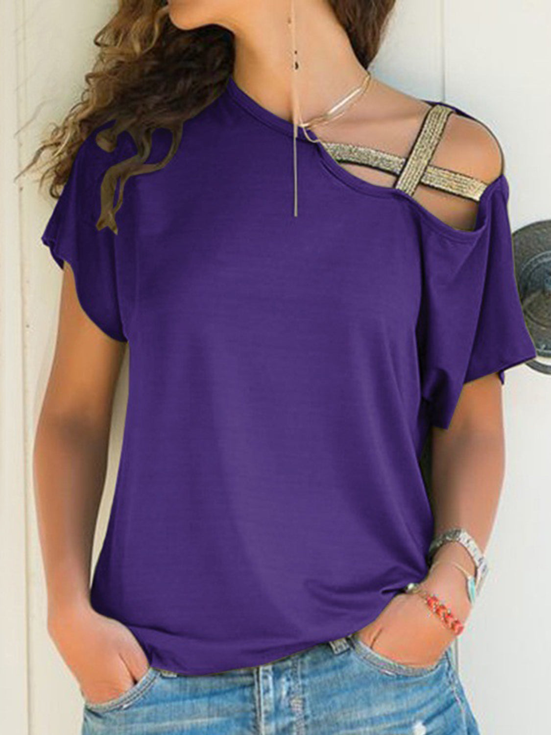 ASYMMETRICAL NECK T-SHIRT