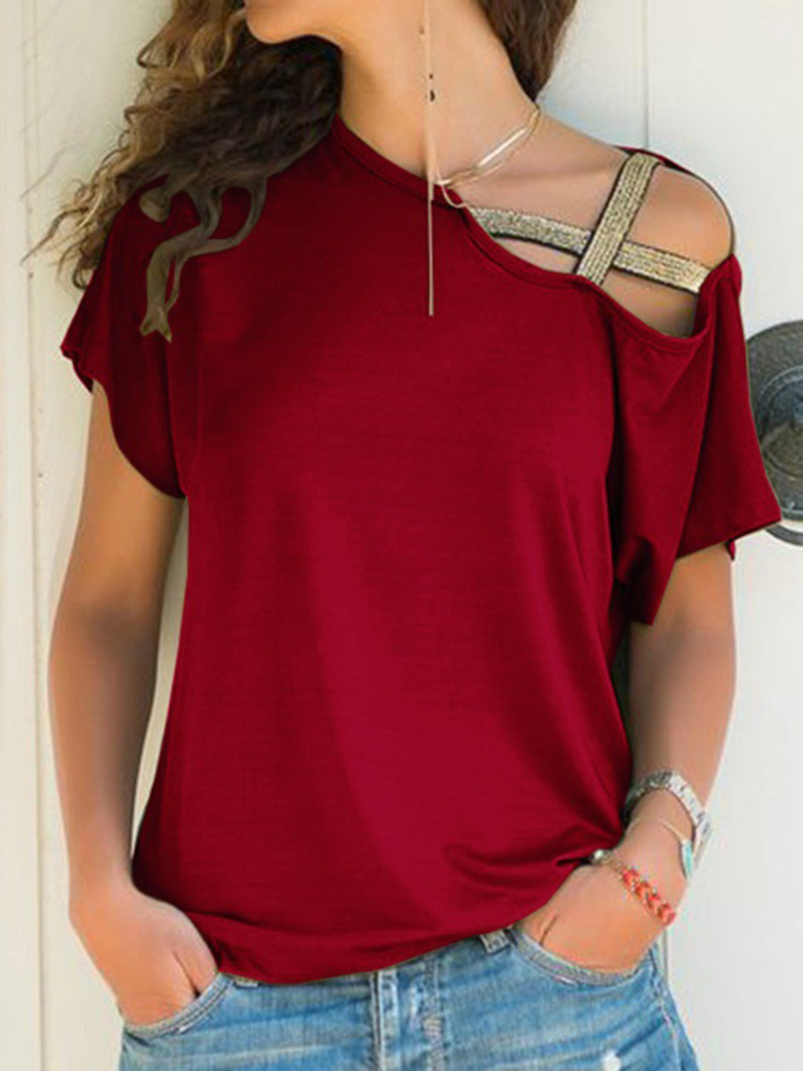 ASYMMETRICAL NECK T-SHIRT