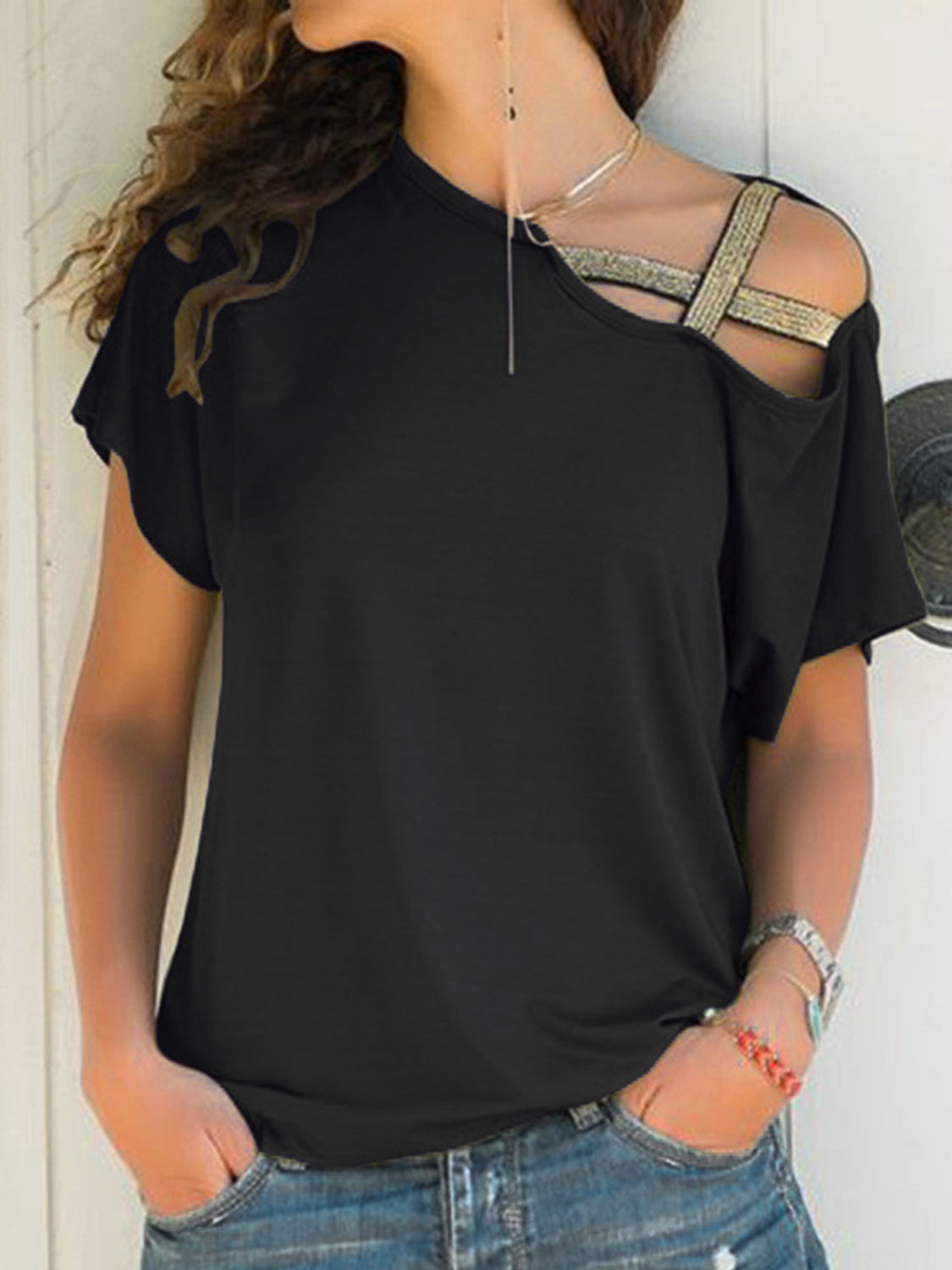 ASYMMETRICAL NECK T-SHIRT