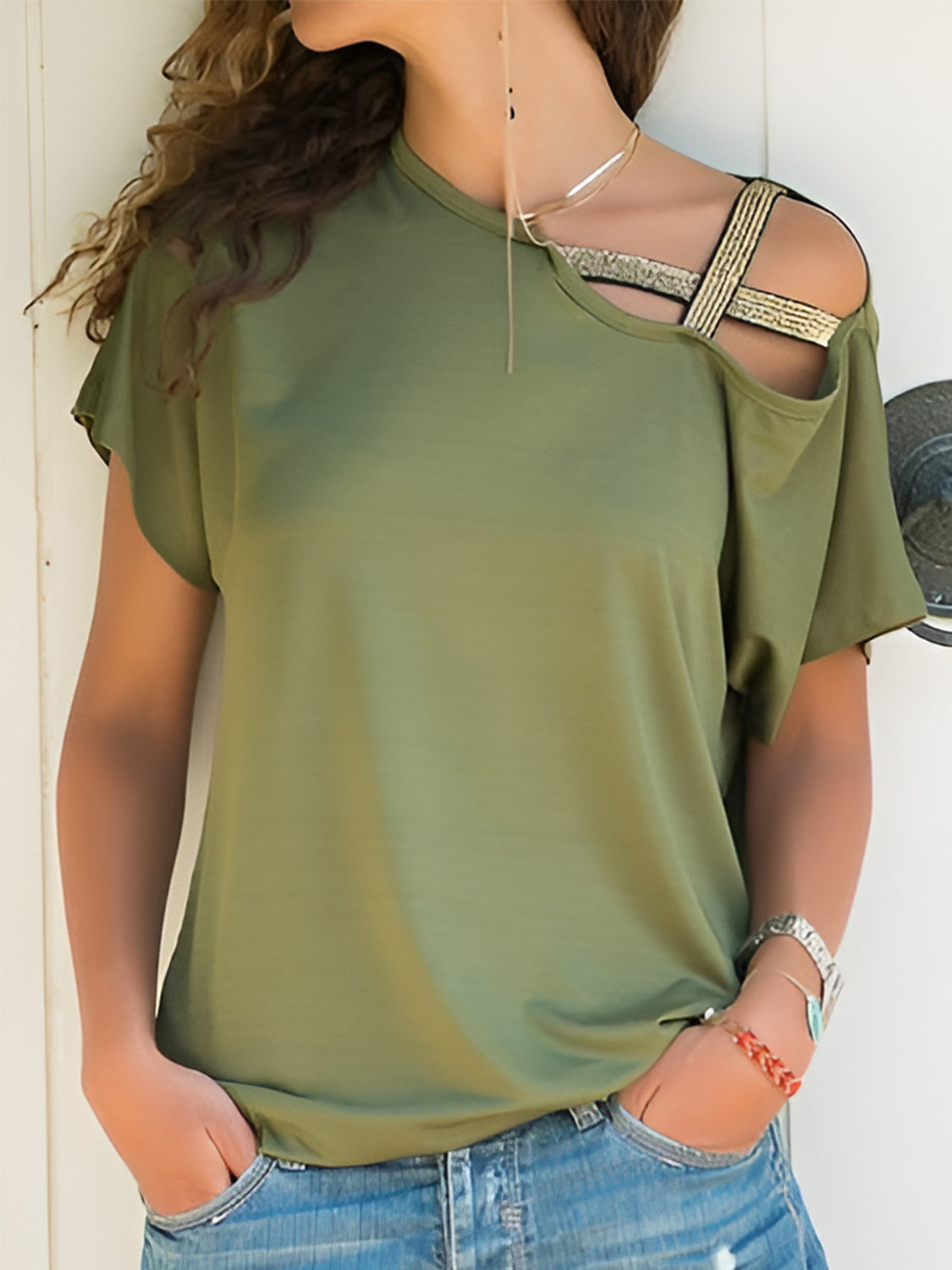 ASYMMETRICAL NECK T-SHIRT