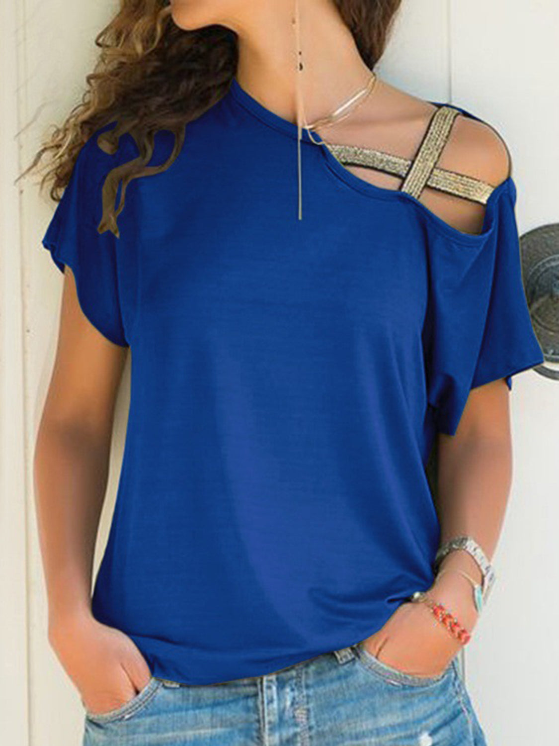 ASYMMETRICAL NECK T-SHIRT